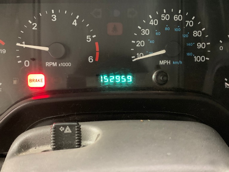 Used-2000-Jeep-Wrangler-SE