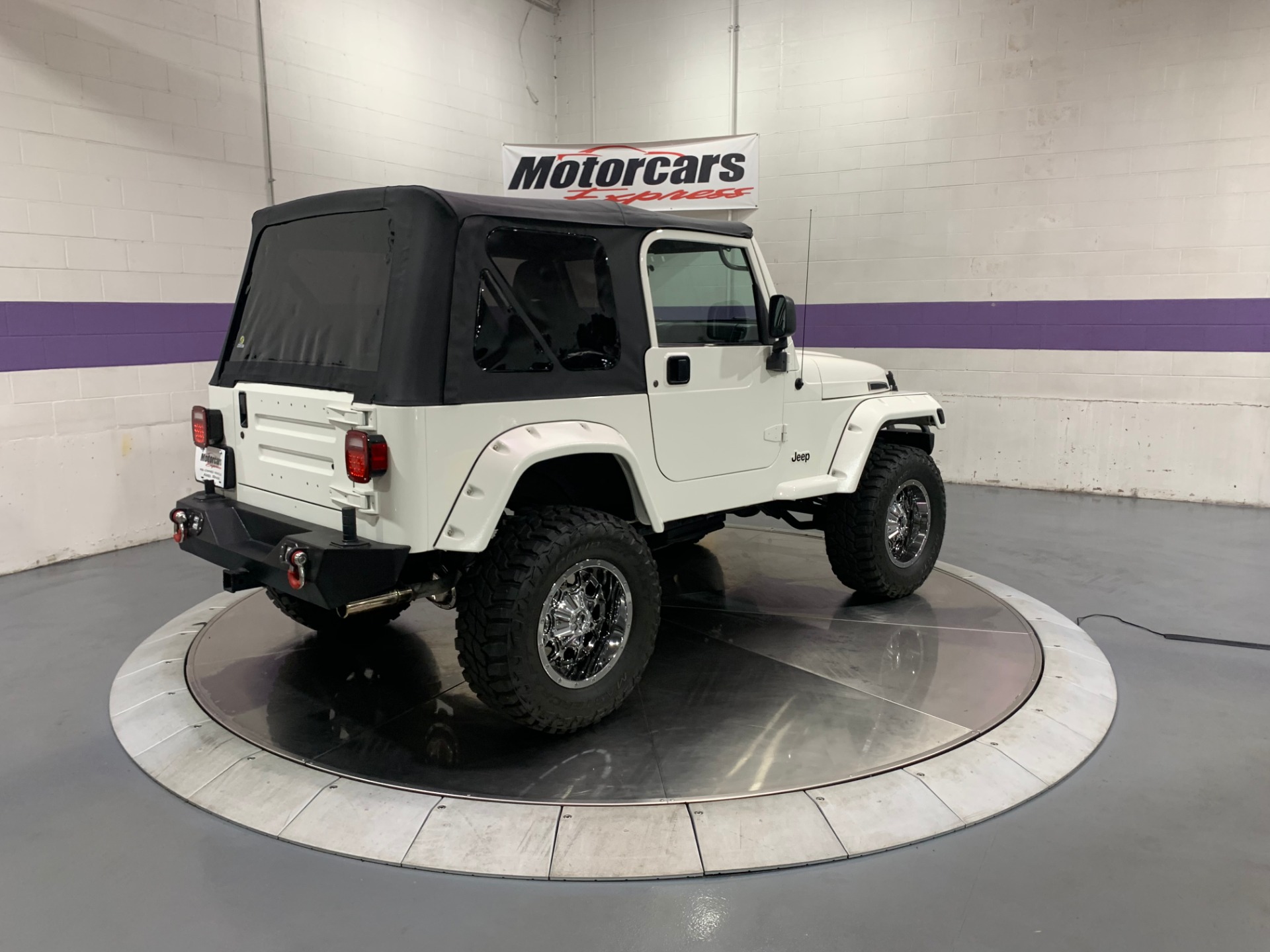 Used-2000-Jeep-Wrangler-SE