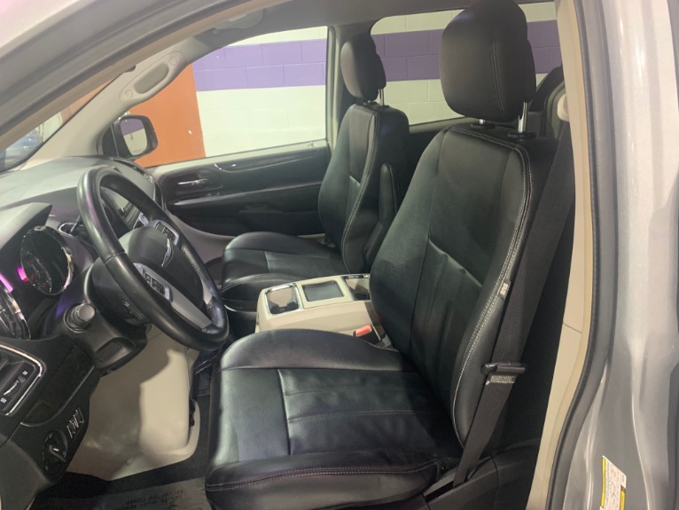 Used-2014-Chrysler-Town-and-Country-Touring