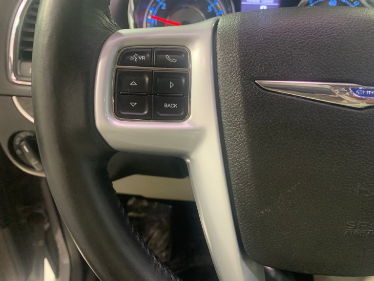 Used-2014-Chrysler-Town-and-Country-Touring