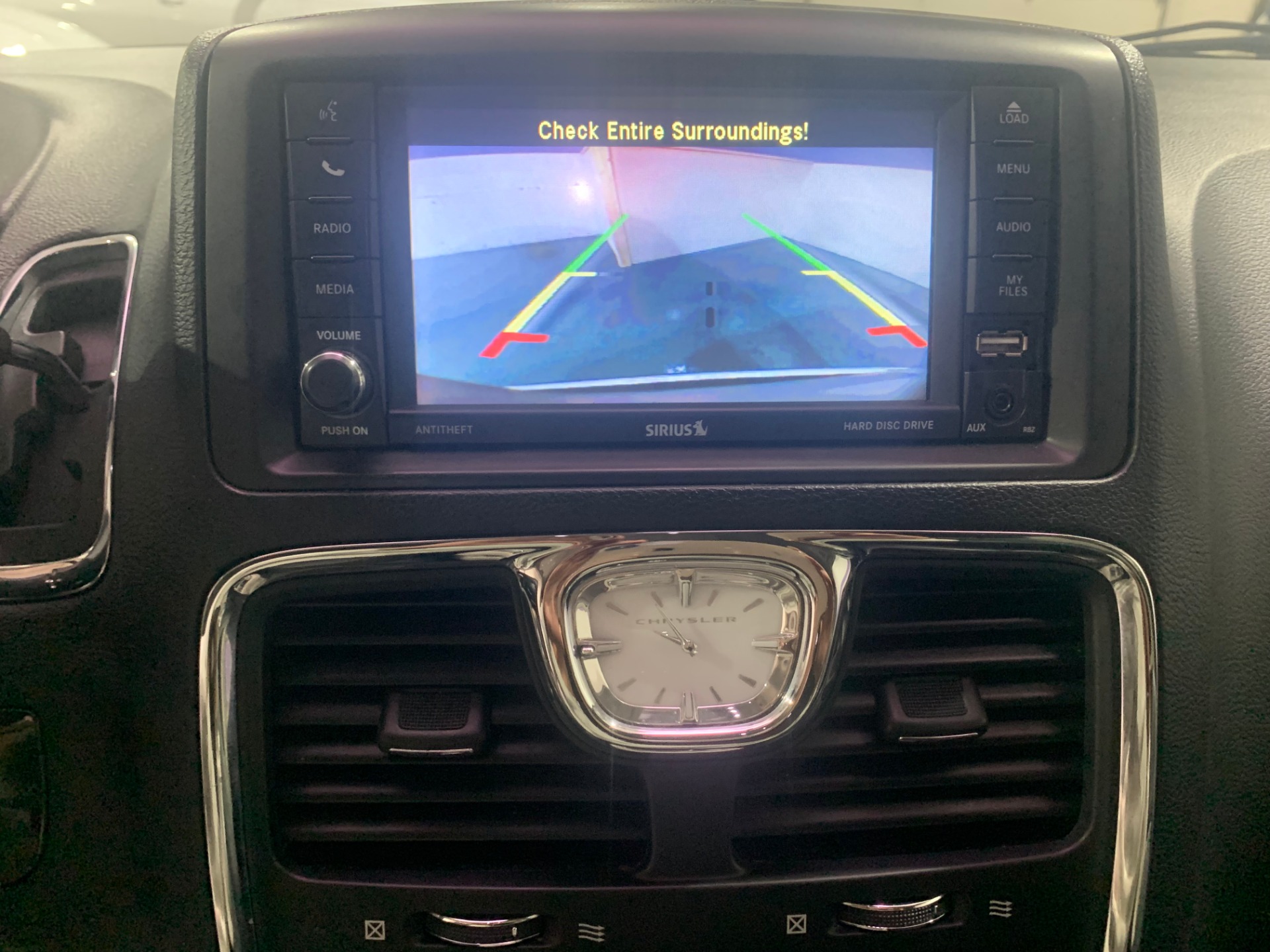 Used-2014-Chrysler-Town-and-Country-Touring