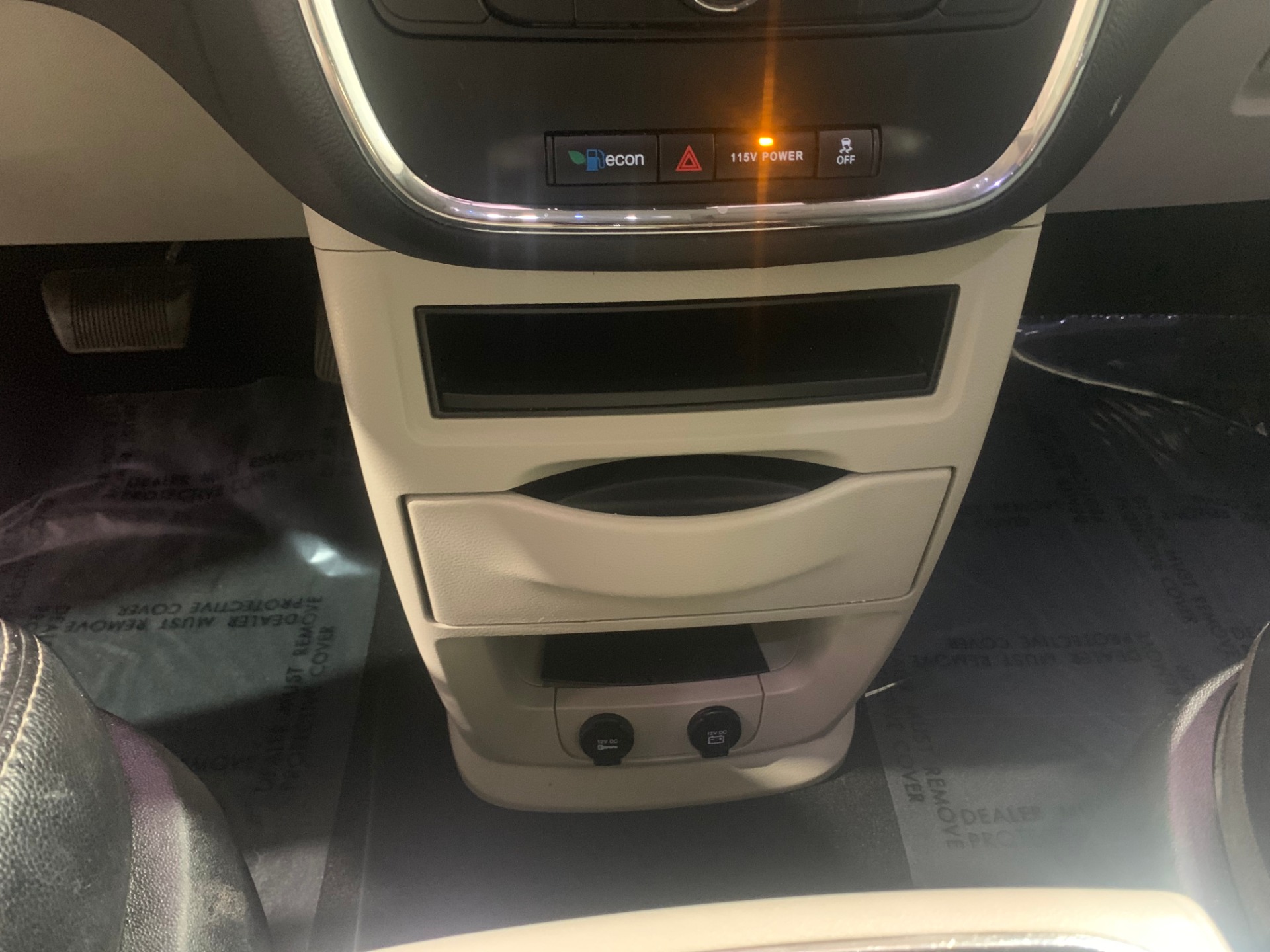 Used-2014-Chrysler-Town-and-Country-Touring