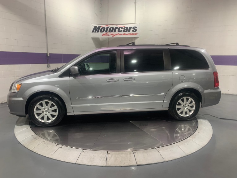 Used-2014-Chrysler-Town-and-Country-Touring