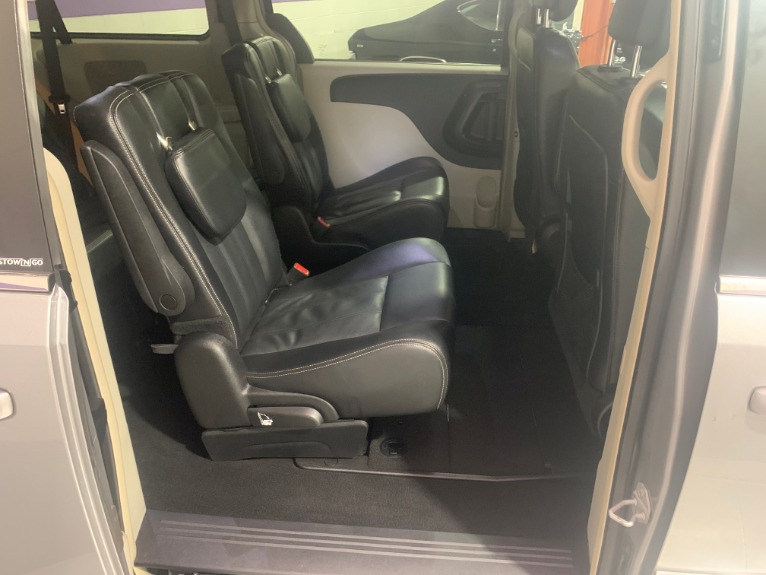 Used-2014-Chrysler-Town-and-Country-Touring