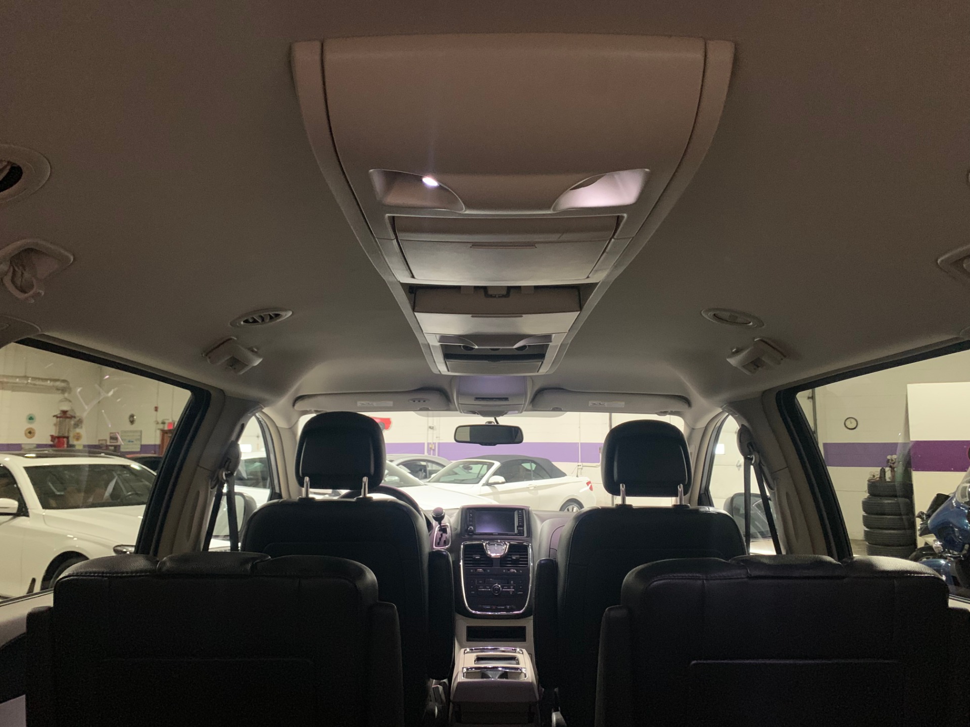 Used-2014-Chrysler-Town-and-Country-Touring