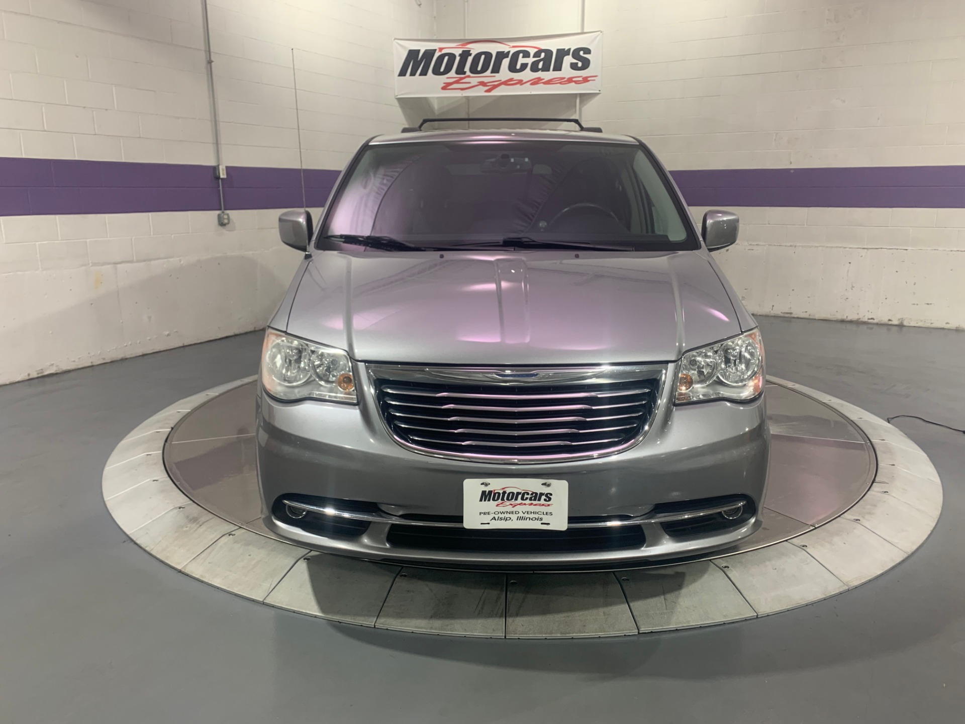 Used-2014-Chrysler-Town-and-Country-Touring