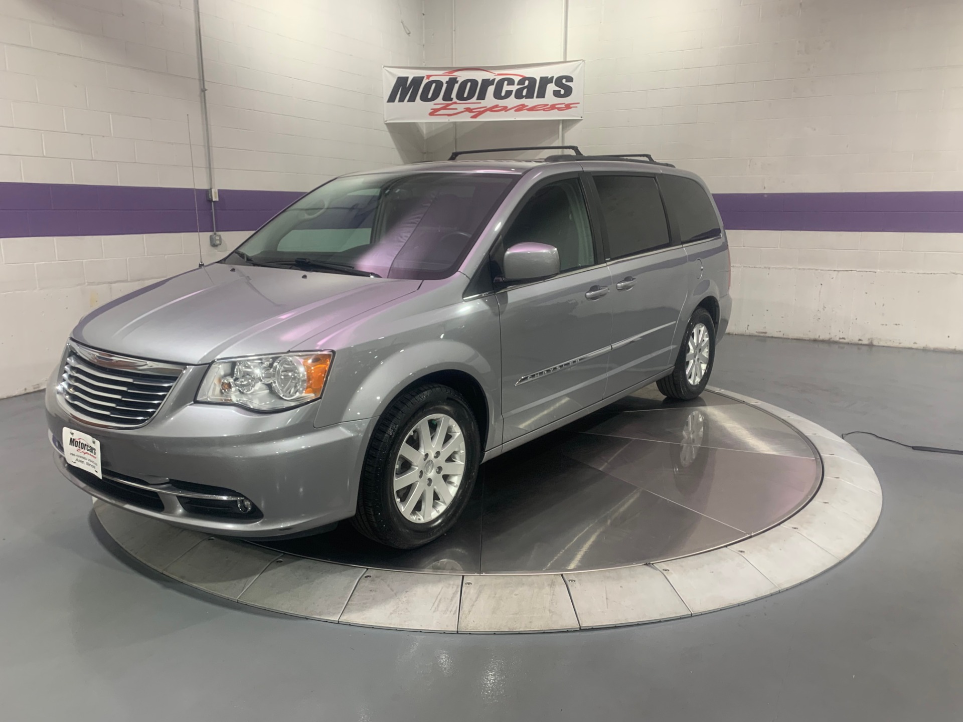 Used-2014-Chrysler-Town-and-Country-Touring