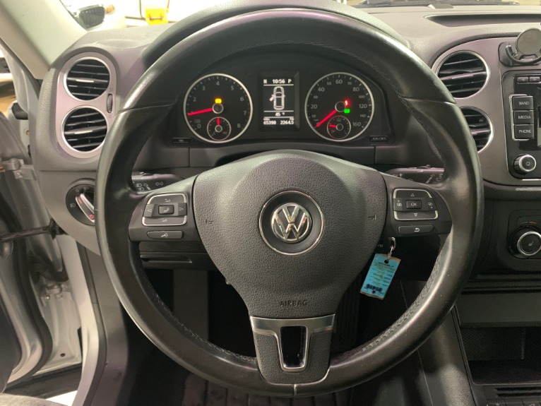 Used-2011-Volkswagen-Tiguan-SE-4Motion-AWD