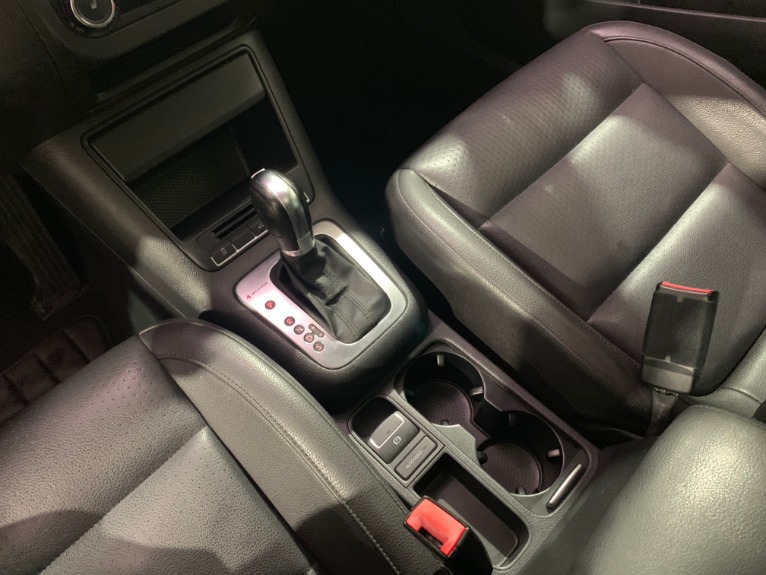 Used-2011-Volkswagen-Tiguan-SE-4Motion-AWD