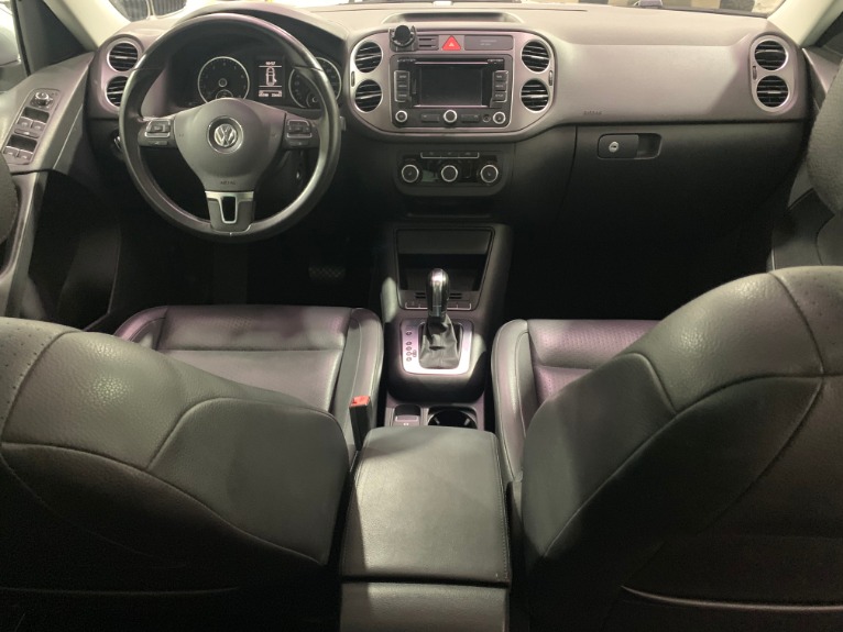 Used-2011-Volkswagen-Tiguan-SE-4Motion-AWD