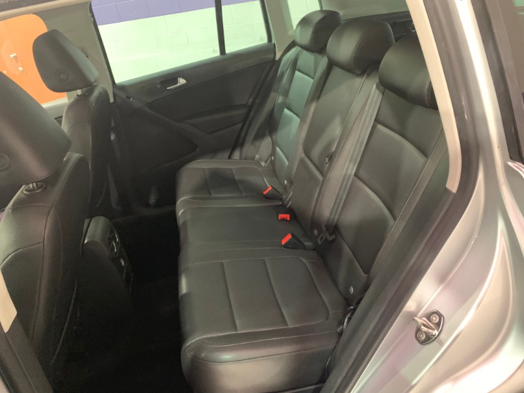 Used-2011-Volkswagen-Tiguan-SE-4Motion-AWD