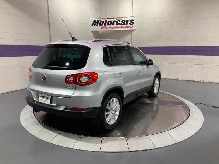 Used-2011-Volkswagen-Tiguan-SE-4Motion