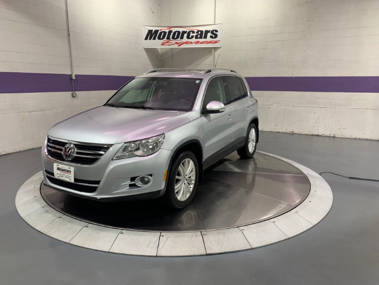 Used-2011-Volkswagen-Tiguan-SE-4Motion-AWD