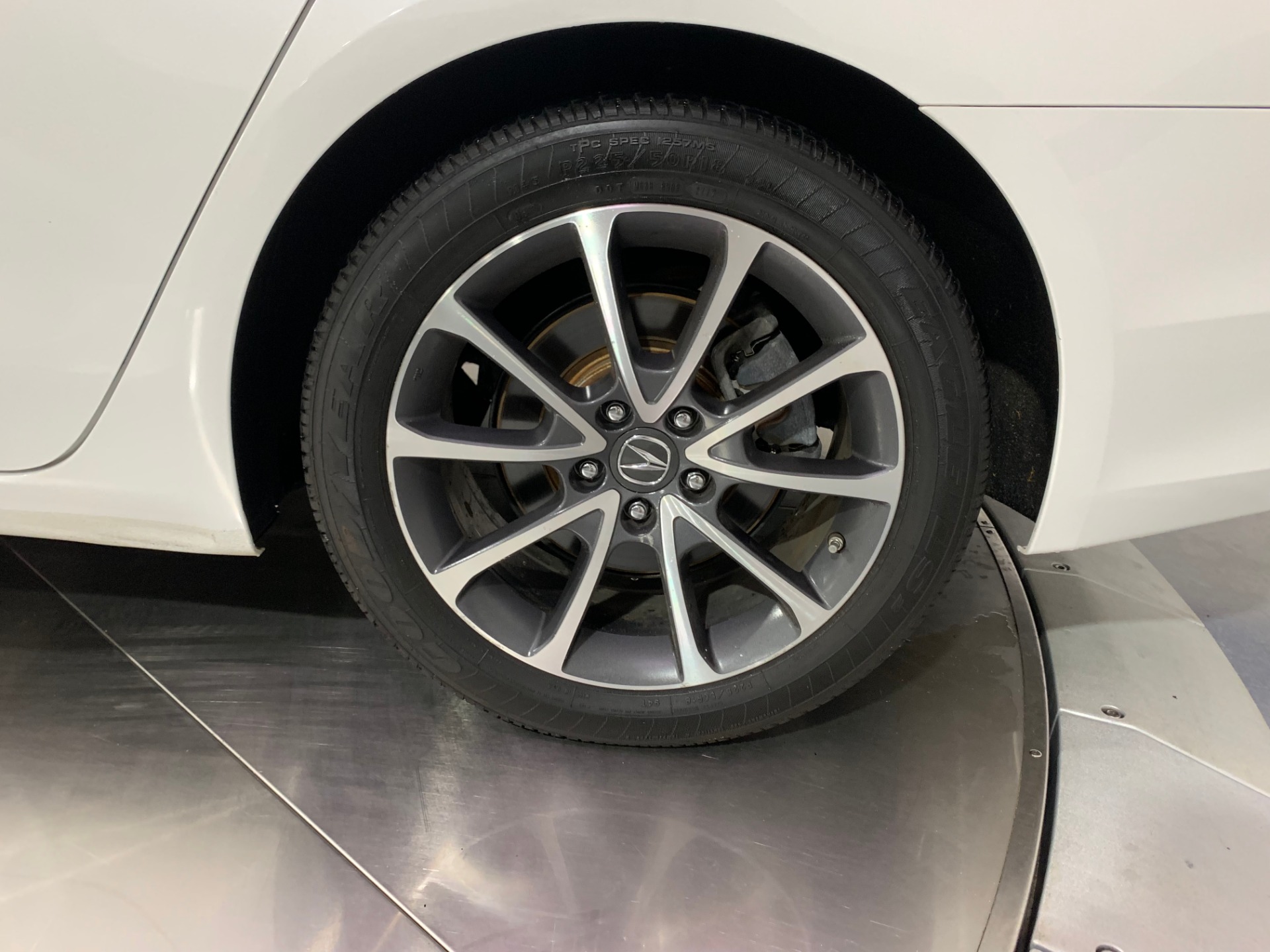 Used-2015-Acura-TLX-SH-AWD-V6-w/Tech-AWD