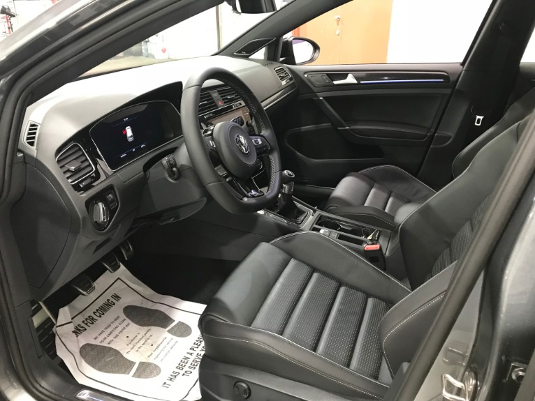 Used-2018-Volkswagen-Golf-R-AWD-4dr-Hatchback-6M