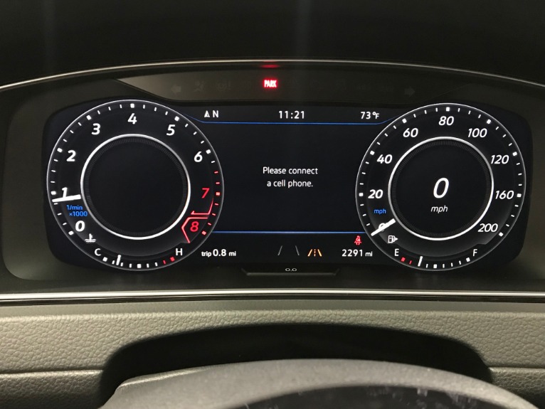 Used-2018-Volkswagen-Golf-R-AWD-4dr-Hatchback-6M