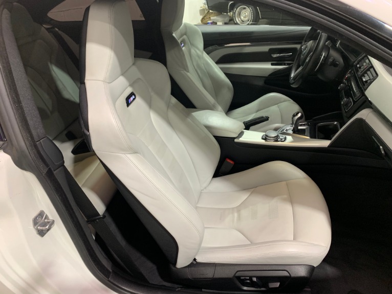 Used-2015-BMW-M4-RWD-coupe