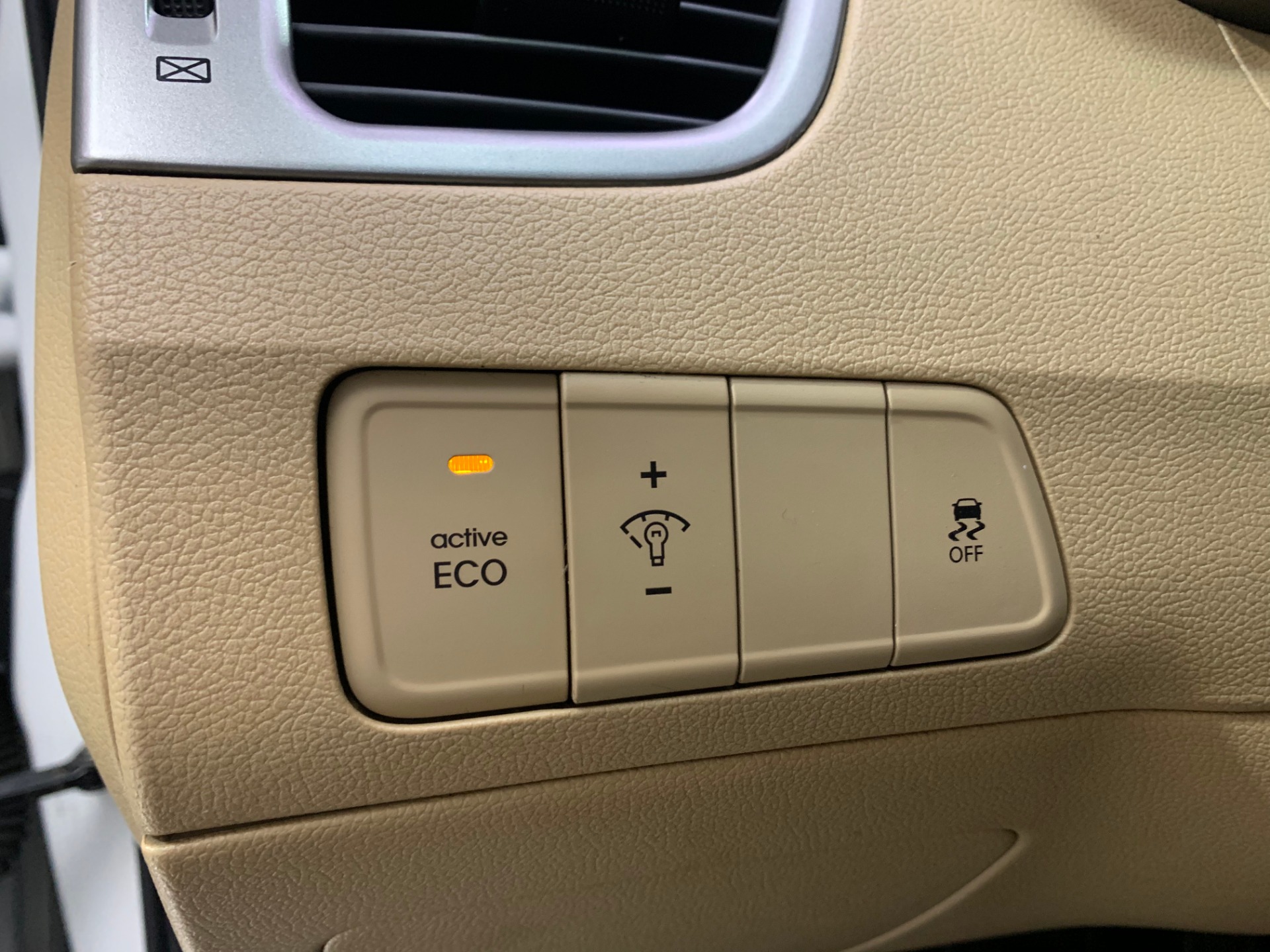 Used-2013-Hyundai-Elantra-GLS-FWD