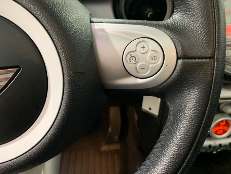 Used-2009-MINI-Cooper-FWD