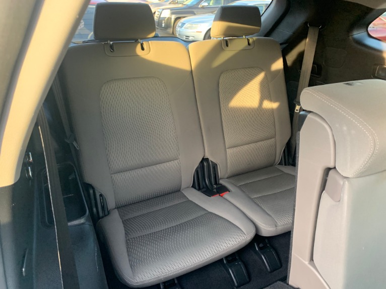 Used-2015-Hyundai-Santa-Fe-GLS-AWD