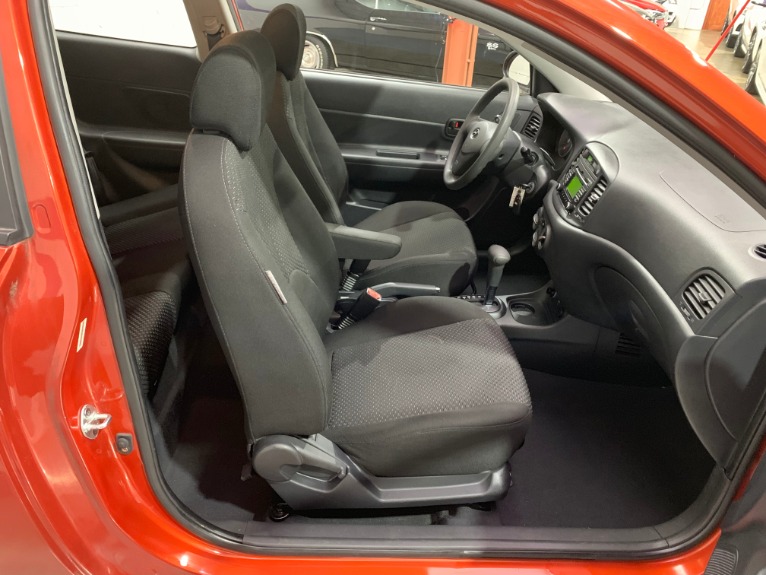 Used-2009-Hyundai-Accent-GS-FWD