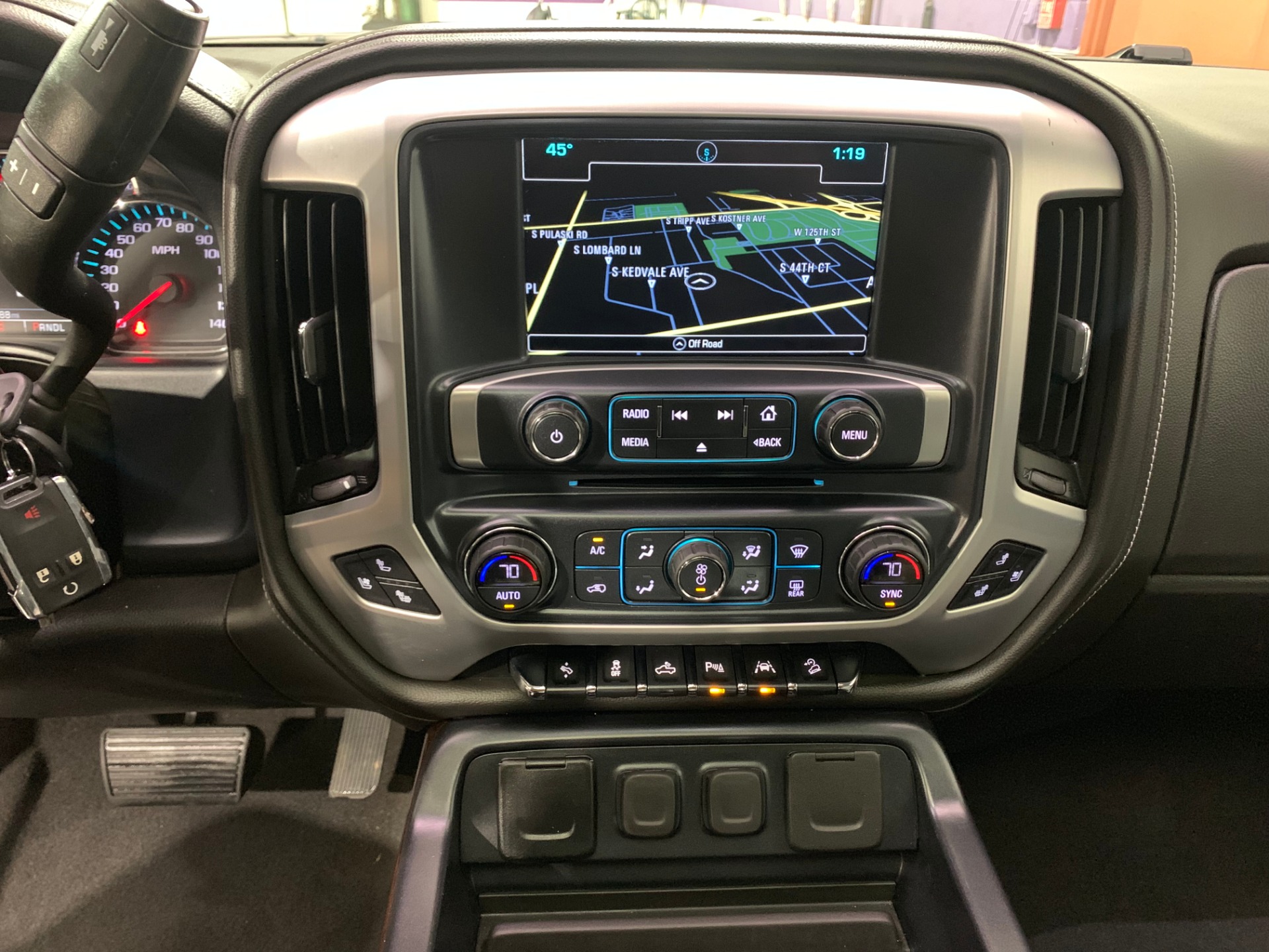 Used-2018-GMC-Sierra-1500-SLT-4X4