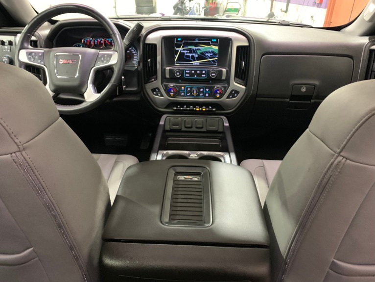 Used-2018-GMC-Sierra-1500-SLT-4X4