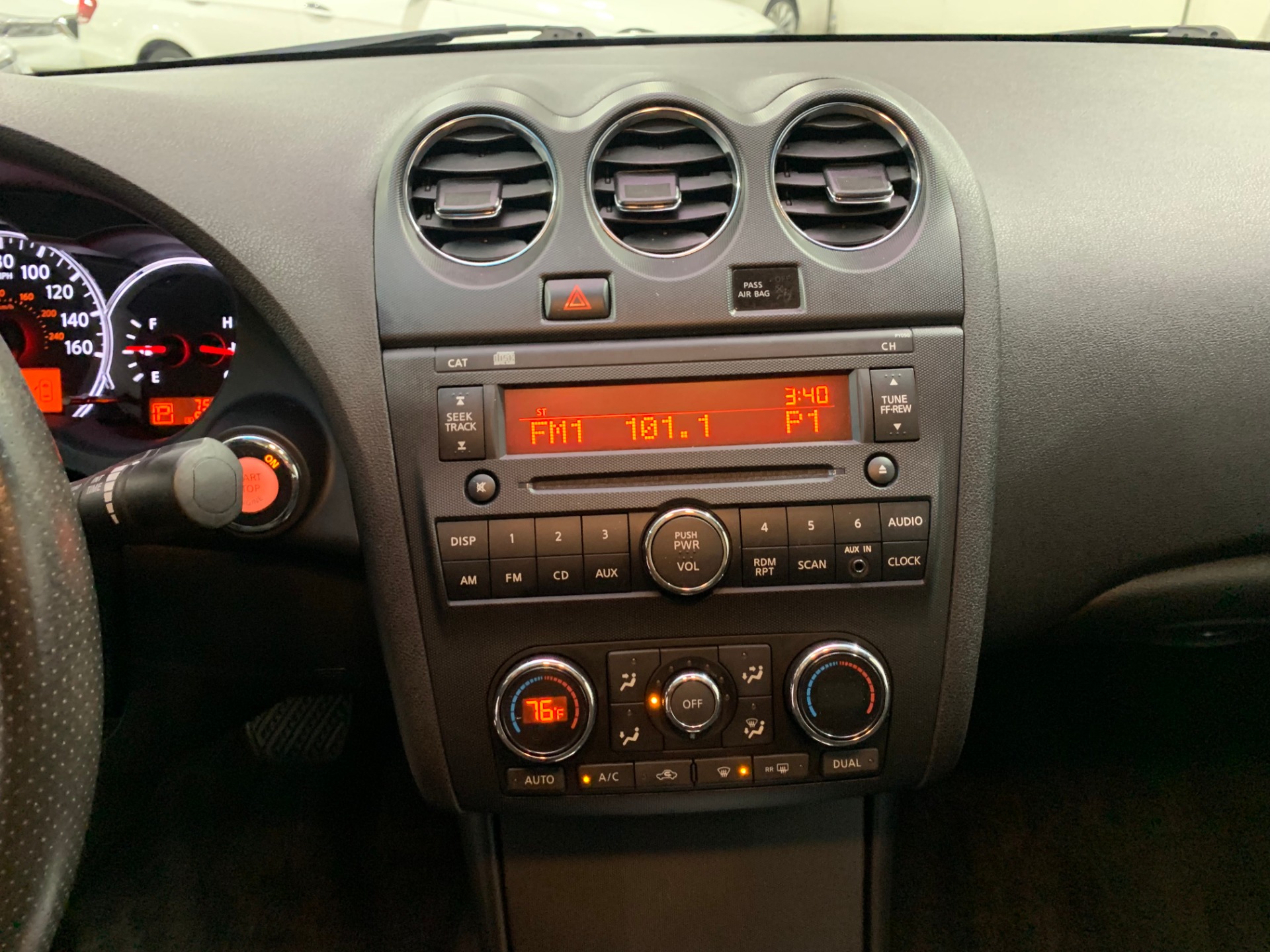 Used-2012-Nissan-Altima-35-SR-FWD