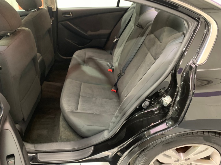 Used-2012-Nissan-Altima-35-SR-FWD