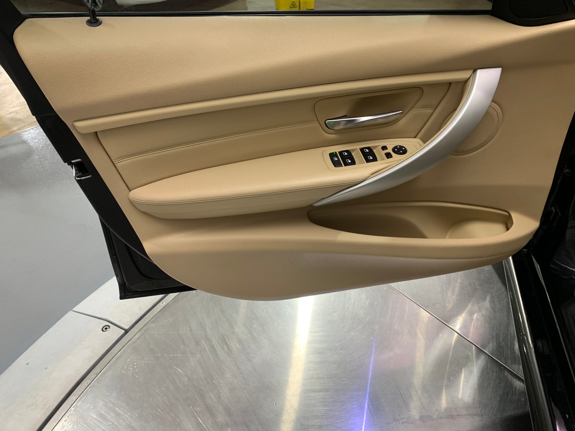 Used-2013-BMW-3-Series-328i-xDrive-AWD