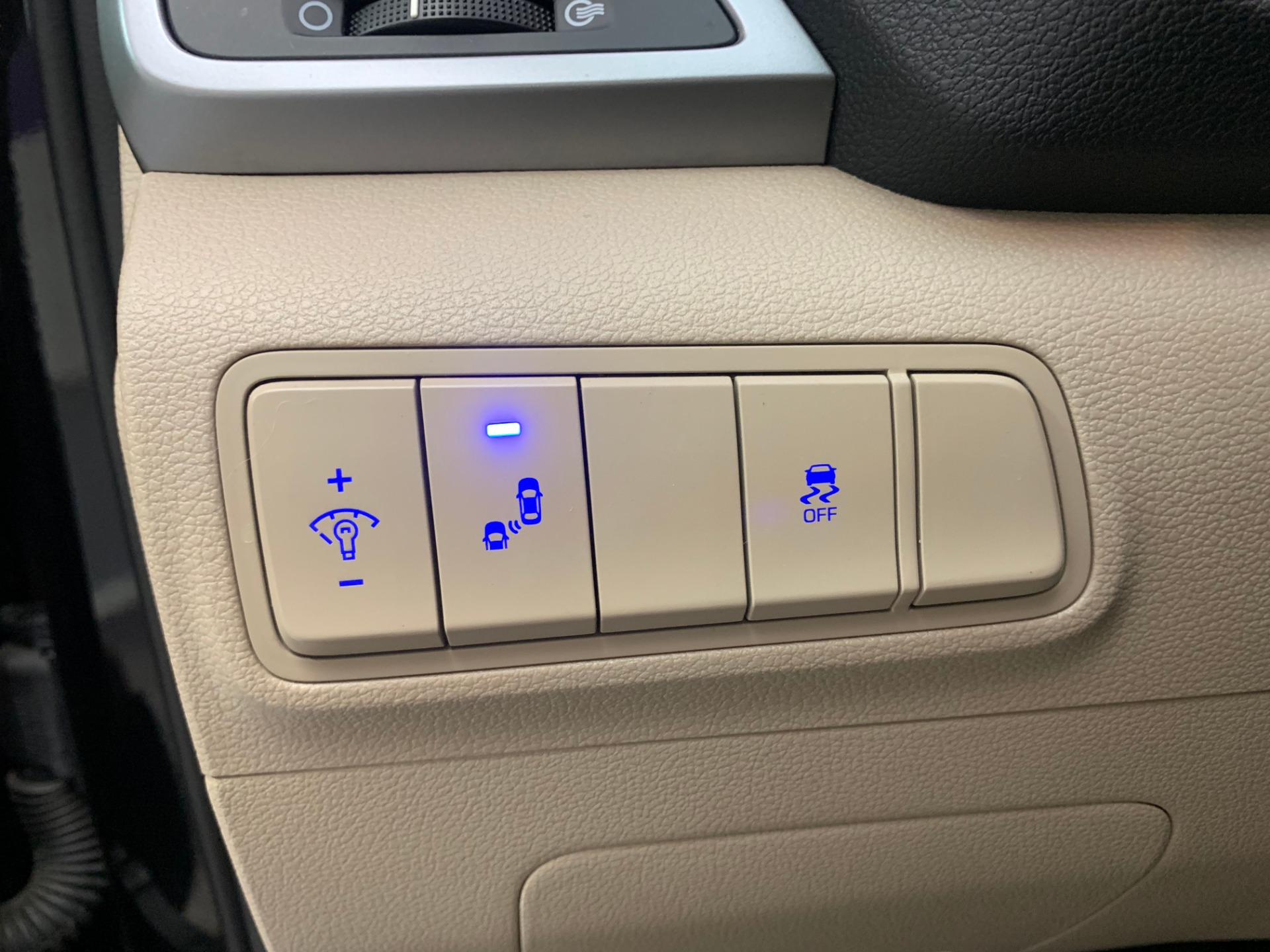 Used-2017-Hyundai-Tucson-SE-Plus-FWD