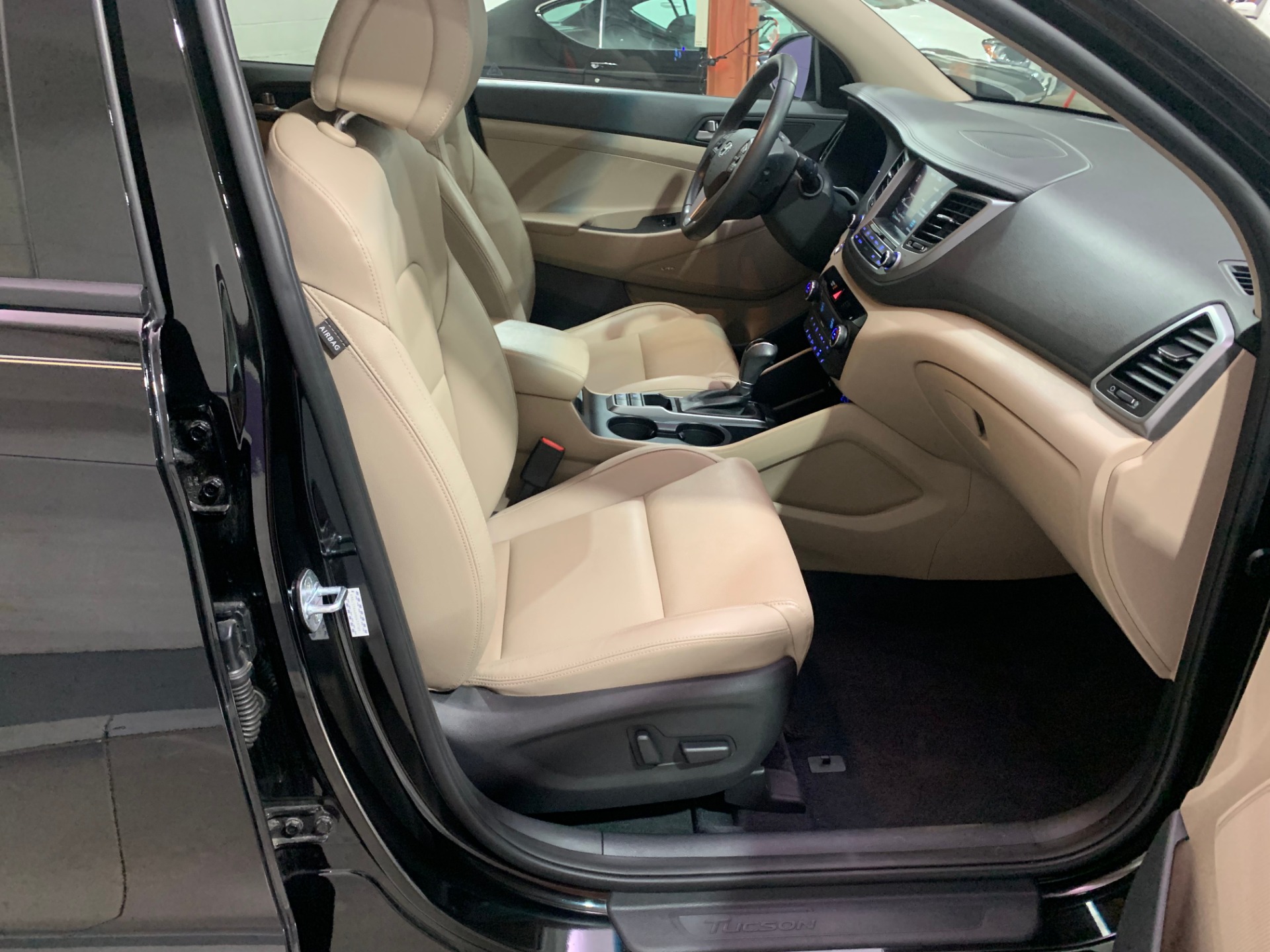 Used-2017-Hyundai-Tucson-SE-Plus-FWD