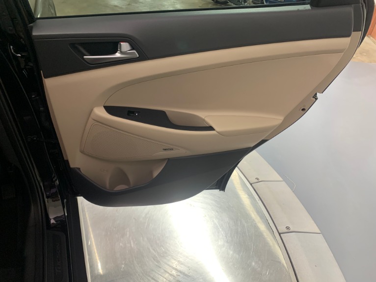 Used-2017-Hyundai-Tucson-SE-Plus-FWD