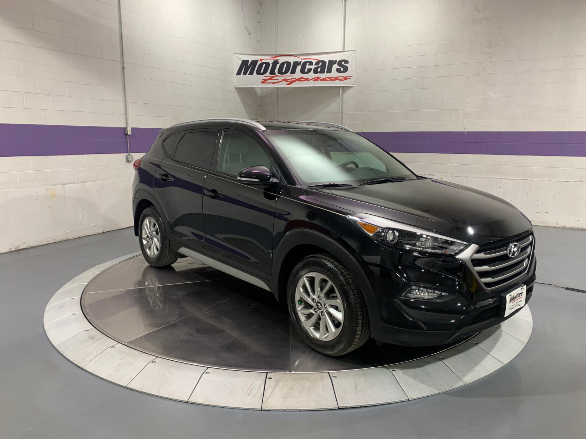 Used-2017-Hyundai-Tucson-SE-Plus-FWD