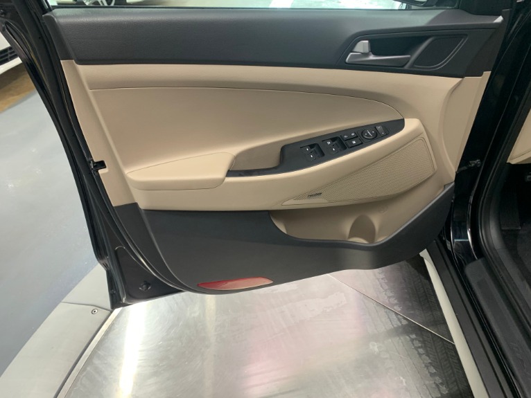 Used-2017-Hyundai-Tucson-SE-Plus-FWD