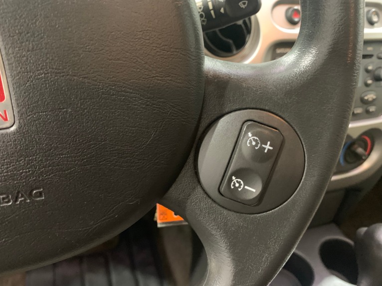 Used-2004-Saturn-Ion-2-FWD