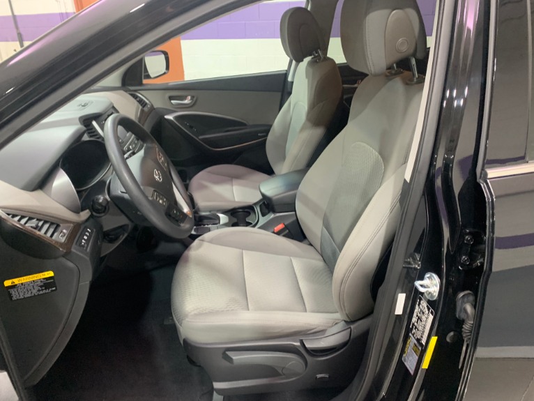 Used-2017-Hyundai-Santa-Fe-Sport-24L-AWD