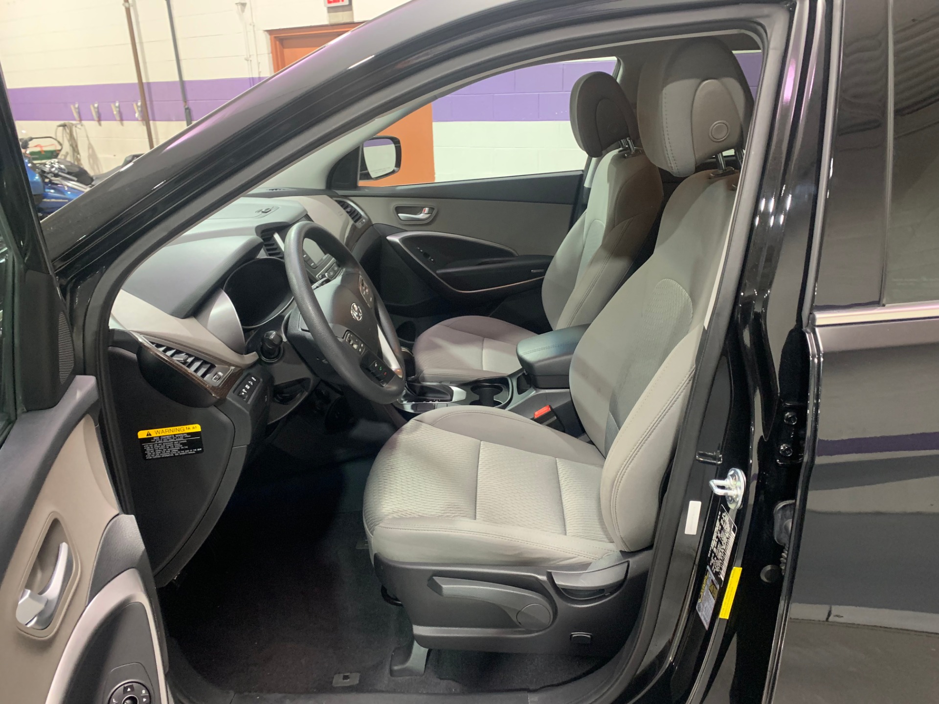 Used-2017-Hyundai-Santa-Fe-Sport-24L-AWD