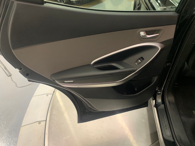 Used-2017-Hyundai-Santa-Fe-Sport-24L-AWD