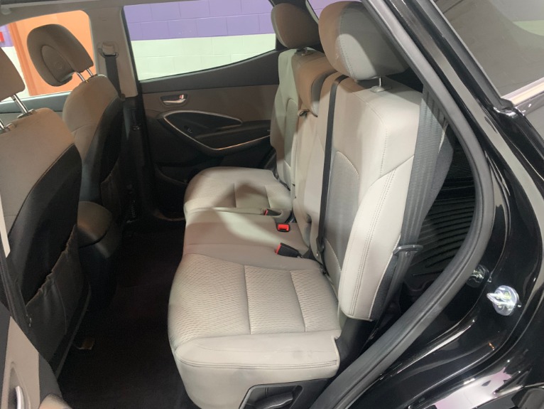 Used-2017-Hyundai-Santa-Fe-Sport-24L-AWD