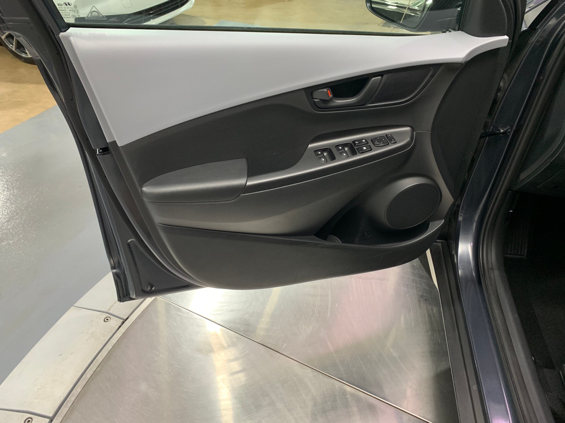 Used-2019-Hyundai-Kona-SE-AWD