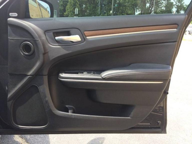 Used-2012-Chrysler-300-C-Luxury-Series-4dr-Sedan