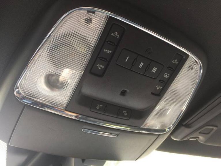 Used-2012-Chrysler-300-C-Luxury-Series-4dr-Sedan