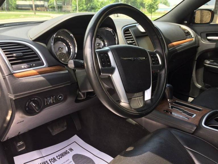 Used-2012-Chrysler-300-C-Luxury-Series-4dr-Sedan