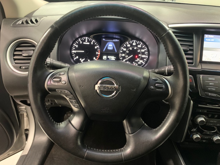 Used-2015-Nissan-Pathfinder-SV-FWD
