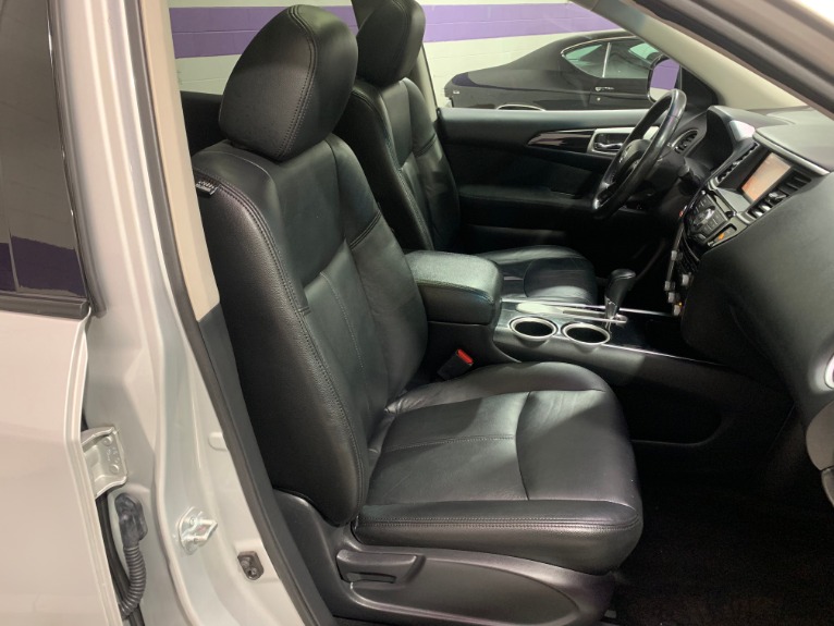 Used-2015-Nissan-Pathfinder-SV-FWD