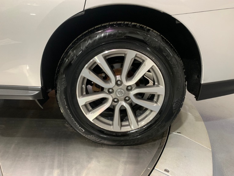 Used-2015-Nissan-Pathfinder-SV-FWD