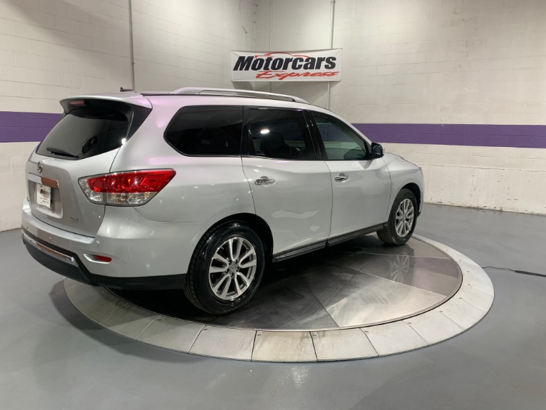 Used-2015-Nissan-Pathfinder-SV-FWD