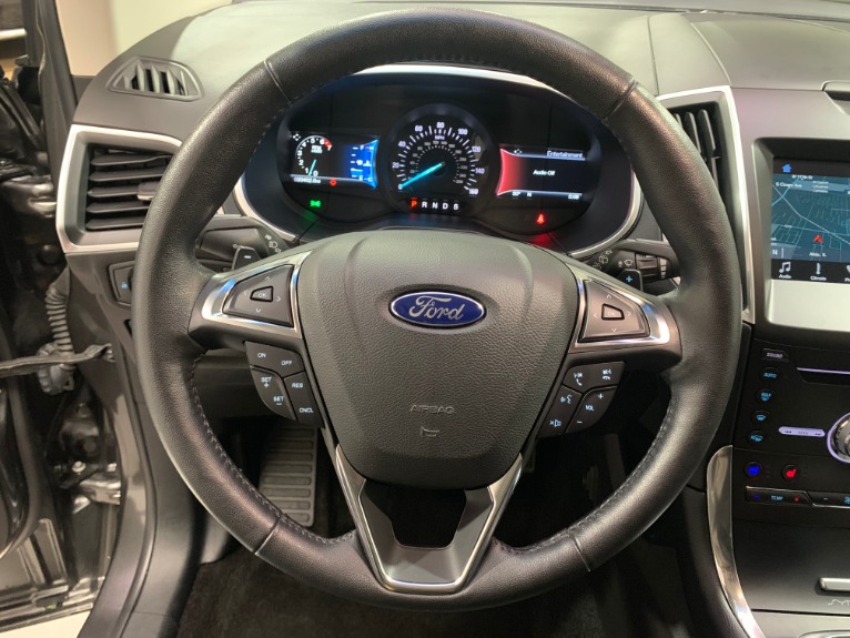 Used-2017-Ford-Edge-Titanium