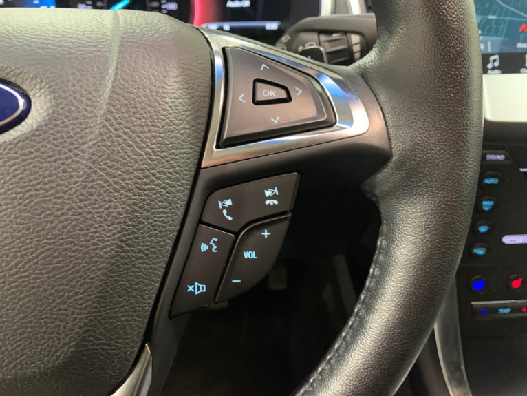 Used-2017-Ford-Edge-Titanium